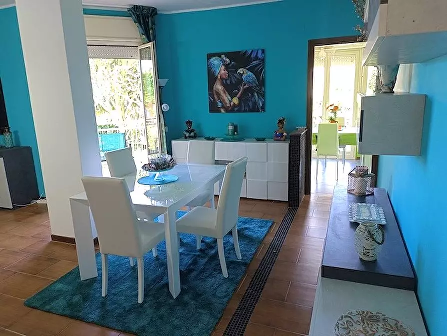 Immagine 12 di Appartamento in vendita  in Via Costantino a Palermo