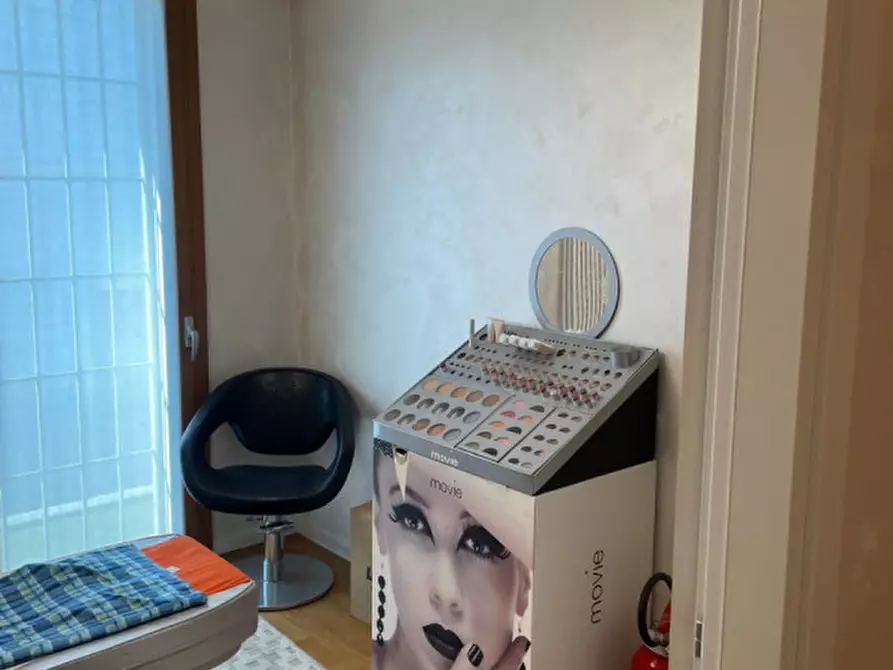 Immagine 3 di Attività commerciale in affitto  in borgo Casale a Vicenza