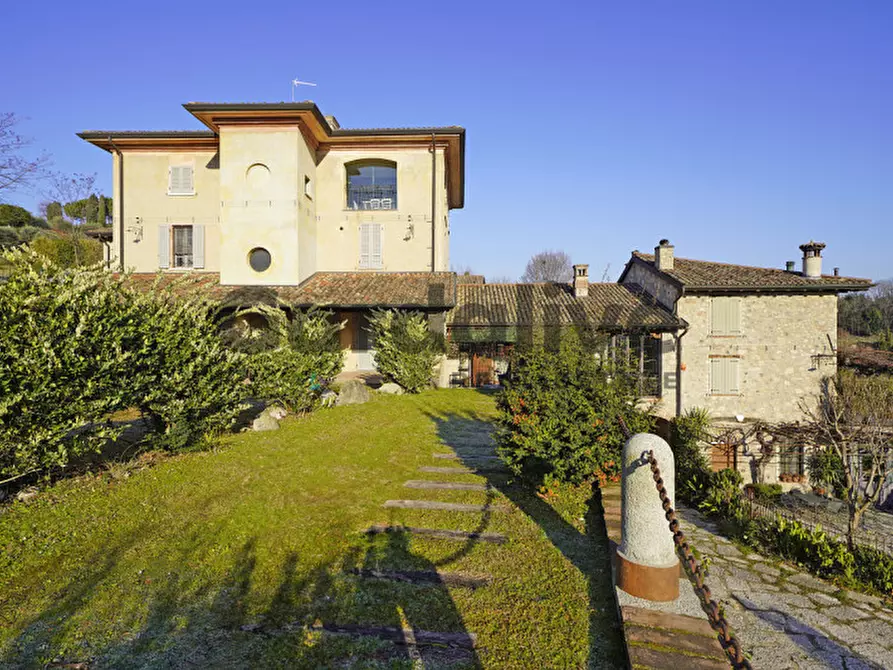 Immagine 6 di Appartamento in vendita  in Localita Bagoda 7 a Desenzano Del Garda