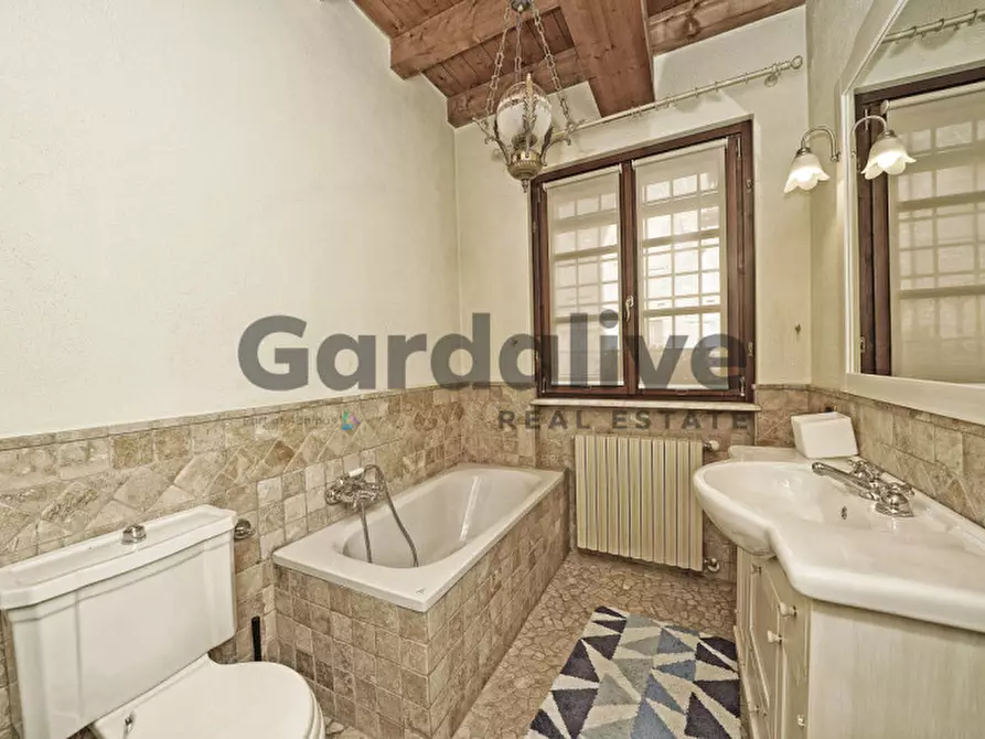 Immagine 31 di Appartamento in vendita  in Localita Bagoda 7 a Desenzano Del Garda