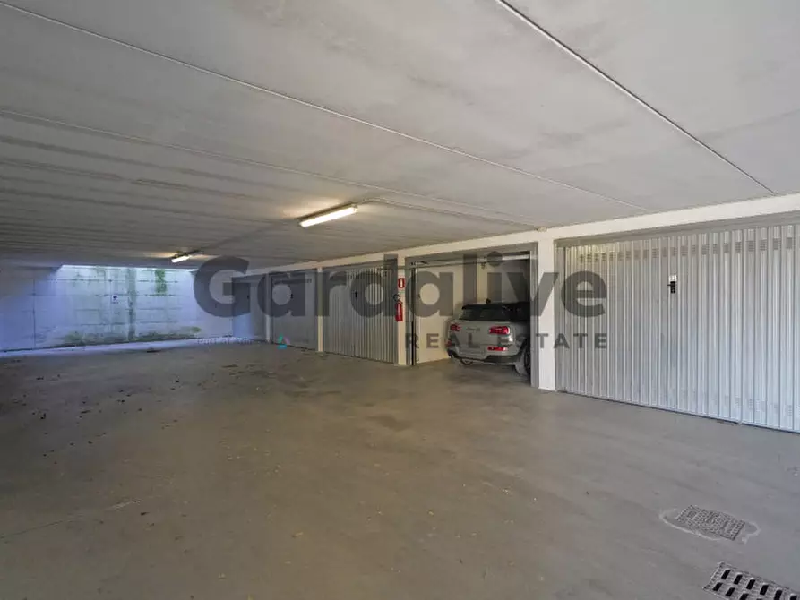 Immagine 33 di Appartamento in vendita  in Localita Bagoda 7 a Desenzano Del Garda