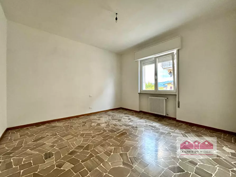 Immagine 9 di Appartamento in affitto  in Via Cavour a Costabissara