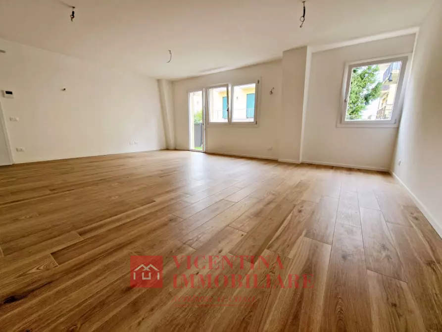 Immagine 2 di Appartamento in vendita  in Via Serbelloni 14 a Vicenza