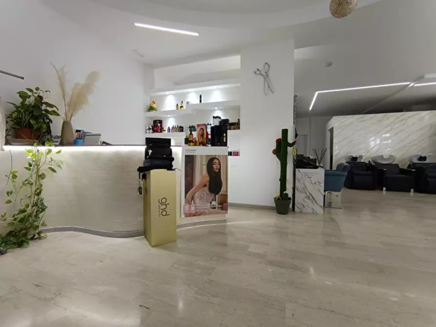 Immagine 7 di Attività commerciale in vendita  in via mistrangelo a Savona