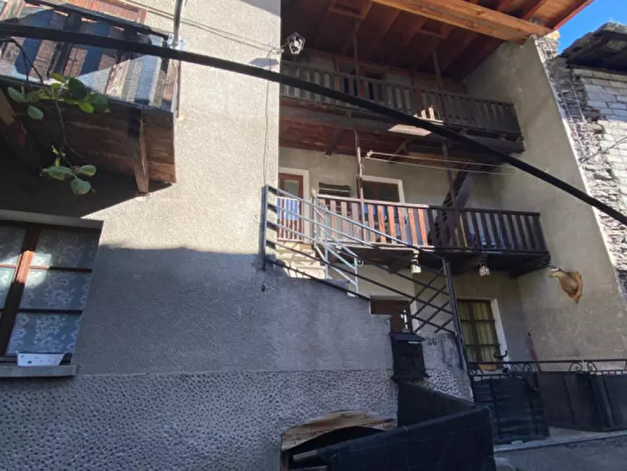 Immagine 11 di Casa indipendente in vendita  in leverogne a Arvier