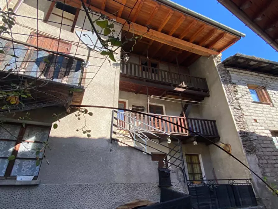 Immagine 13 di Casa indipendente in vendita  in leverogne a Arvier