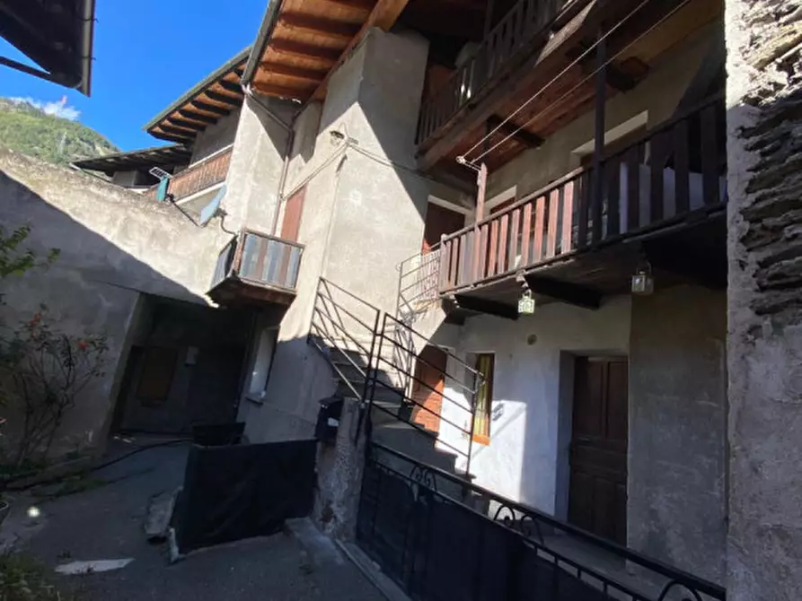 Immagine 15 di Casa indipendente in vendita  in leverogne a Arvier