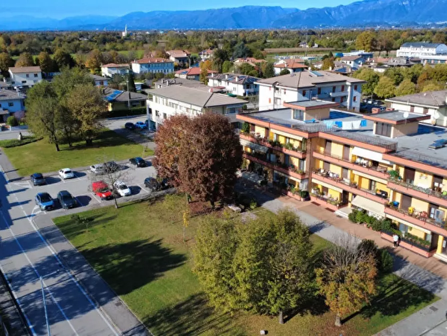 Immagine 4 di Negozio in vendita  in Quartiere Longhin a Riese Pio x