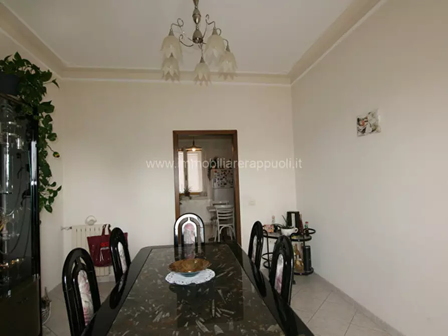 Immagine 9 di Appartamento in vendita  a Sinalunga