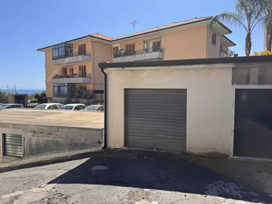 Immagine 4 di Appartamento in vendita  in Via Rote, 22 a Acireale