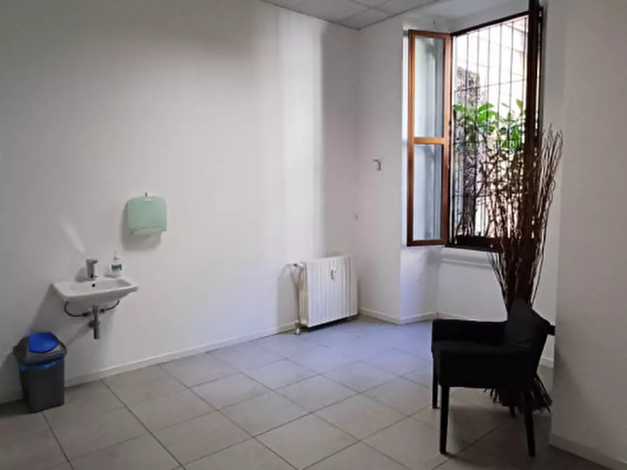 Immagine 9 di Camera in affitto  in Via San Gregorio 45 a Milano