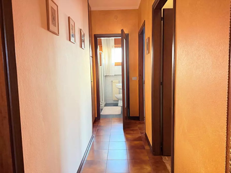 Immagine 12 di Appartamento in vendita  in Via Vittorio Veneto a Battaglia Terme