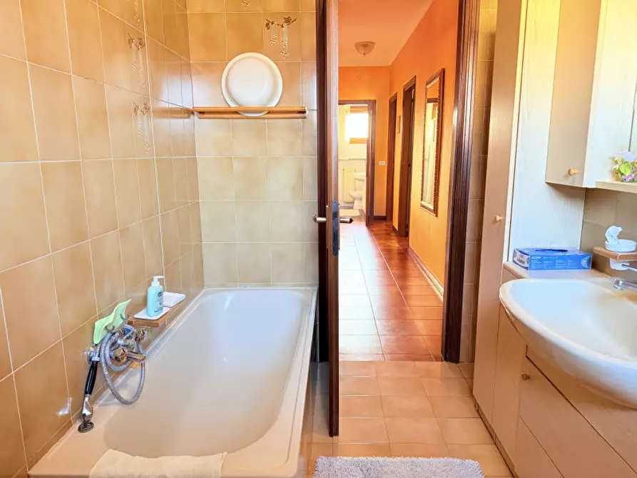 Immagine 14 di Appartamento in vendita  in Via Vittorio Veneto a Battaglia Terme