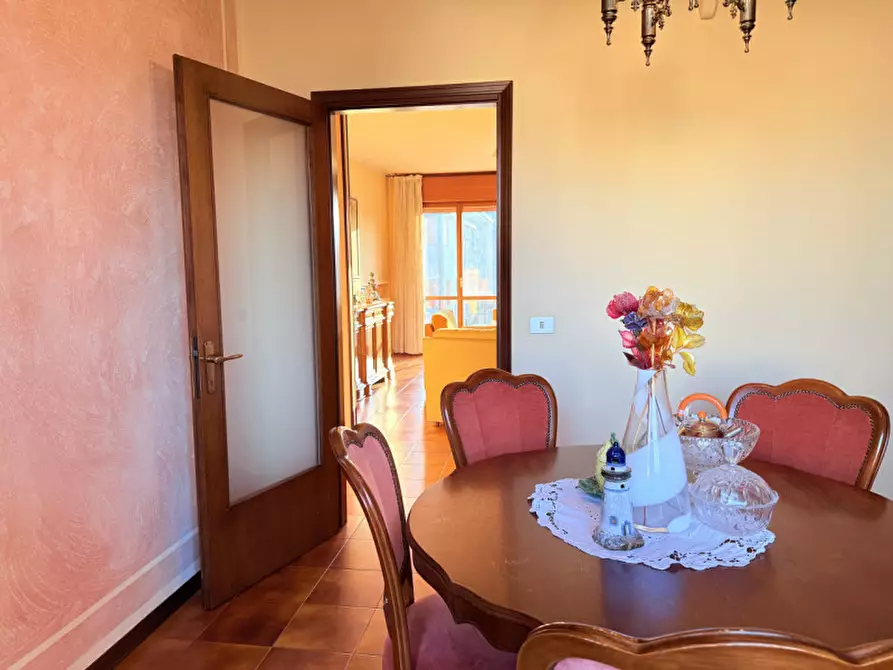 Immagine 31 di Appartamento in vendita  in Via Vittorio Veneto a Battaglia Terme