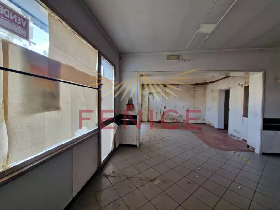 Immagine 16 di Negozio in vendita  in Via Risorgimento a Trevignano