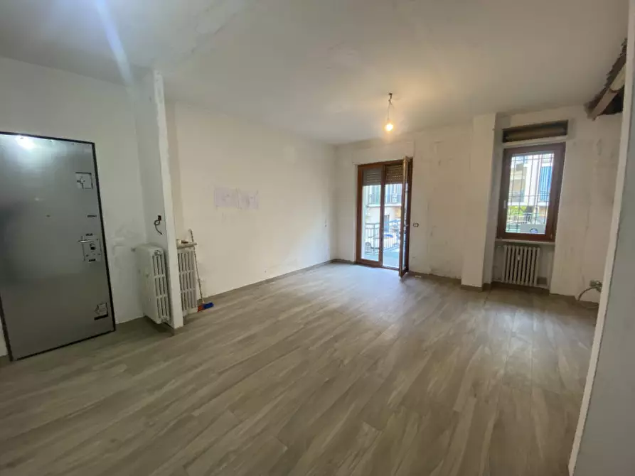 Immagine 1 di Appartamento in vendita  in Via Pierino Belli a Alba