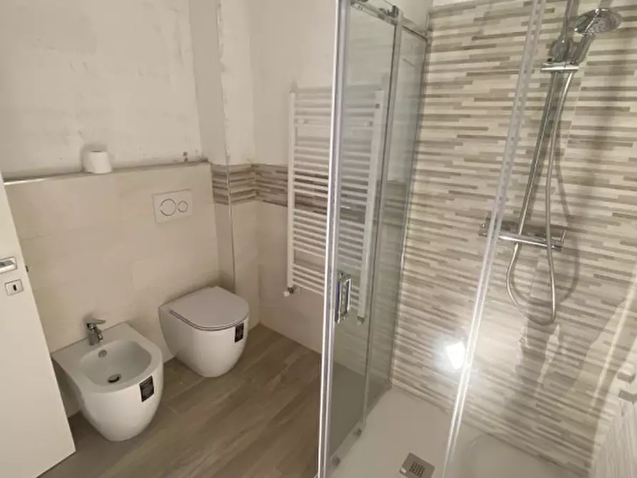 Immagine 8 di Appartamento in vendita  in Via Pierino Belli a Alba