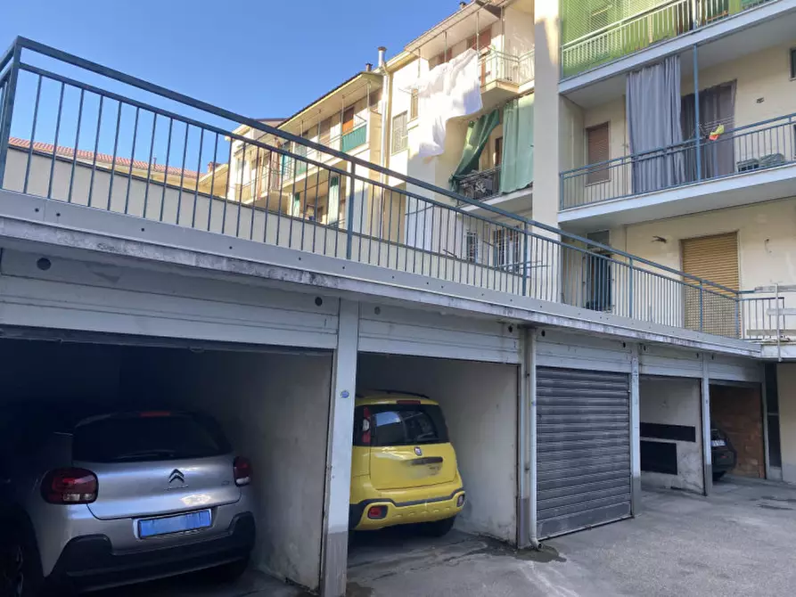 Immagine 11 di Appartamento in vendita  in Via Pierino Belli a Alba