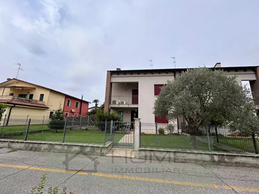 Immagine 5 di Casa bifamiliare in affitto  in Via Veneto a Rovolon