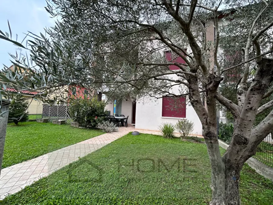 Immagine 6 di Casa bifamiliare in affitto  in Via Veneto a Rovolon