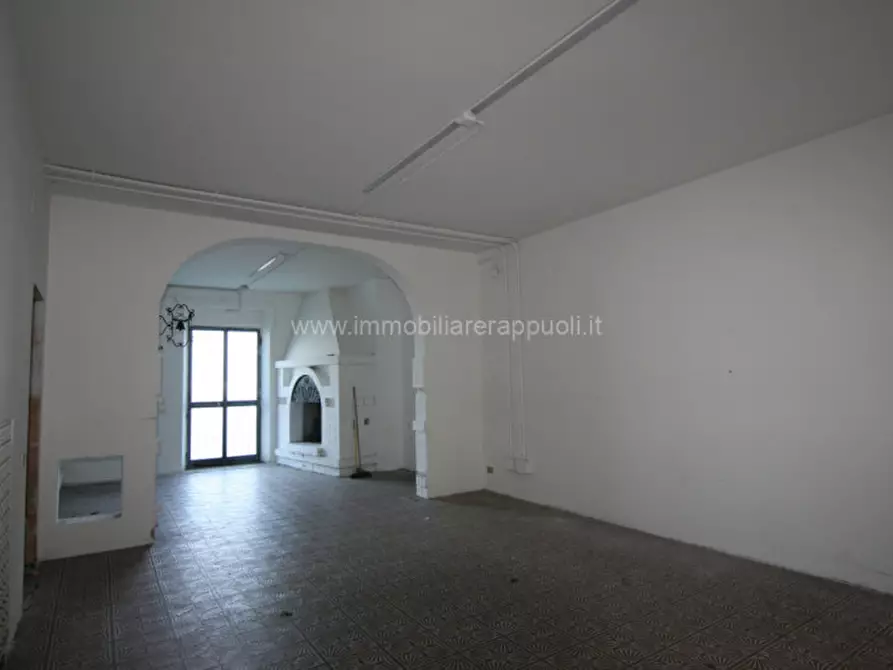 Immagine 15 di Casa indipendente in vendita  a Torrita Di Siena