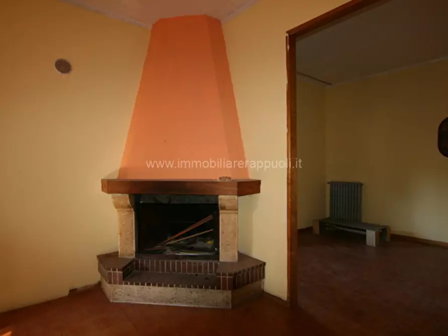 Immagine 25 di Casa indipendente in vendita  a Torrita Di Siena