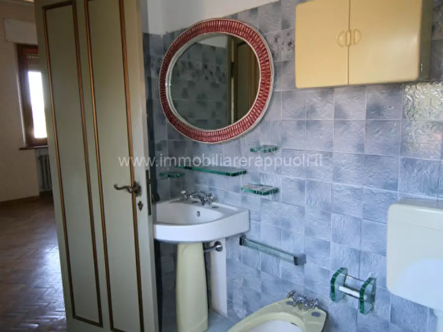 Immagine 43 di Casa indipendente in vendita  a Torrita Di Siena