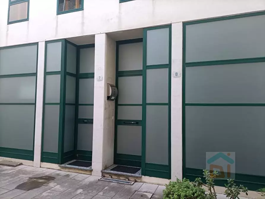 Immagine 1 di Ufficio in vendita  in Via Poscolle 73 a Udine