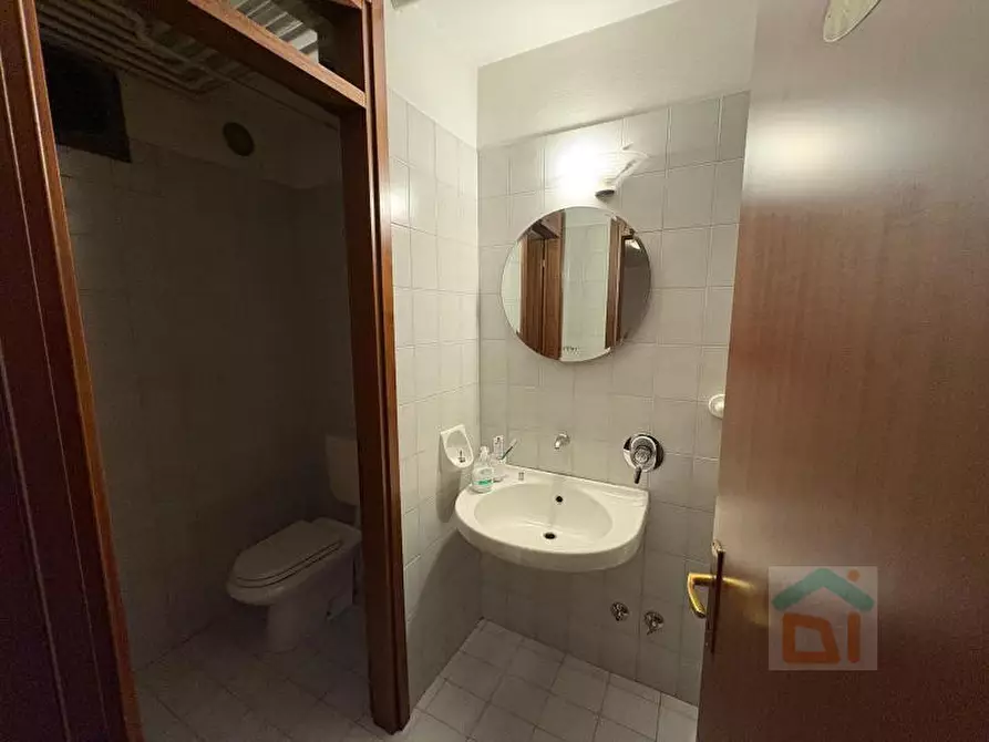 Immagine 10 di Ufficio in vendita  in Via Poscolle 73 a Udine