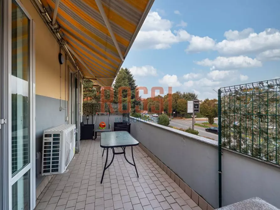 Immagine 8 di Appartamento in vendita  in Via Ugo Foscolo a Lesmo