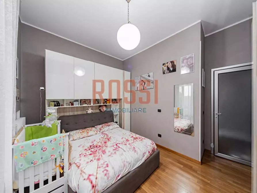 Immagine 12 di Appartamento in vendita  in Via Ugo Foscolo a Lesmo