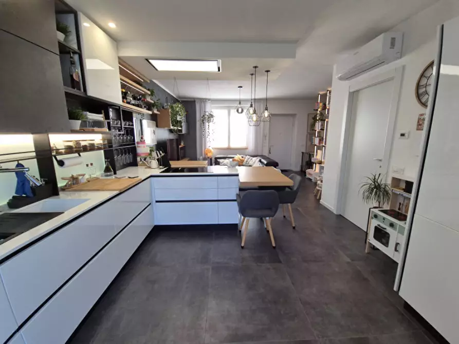 Immagine 3 di Villetta a schiera in vendita  in Via Canova a Sona