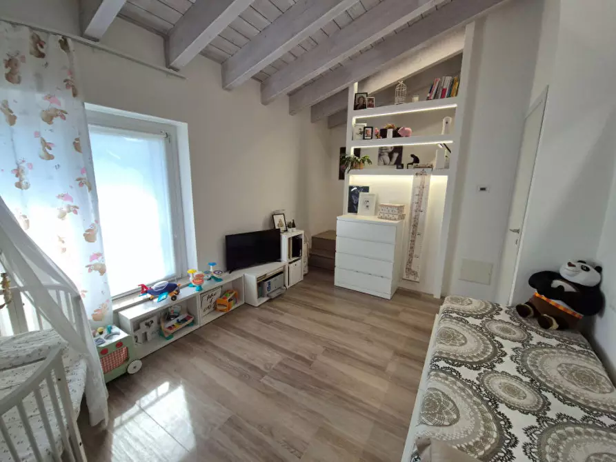 Immagine 11 di Villetta a schiera in vendita  in Via Canova a Sona