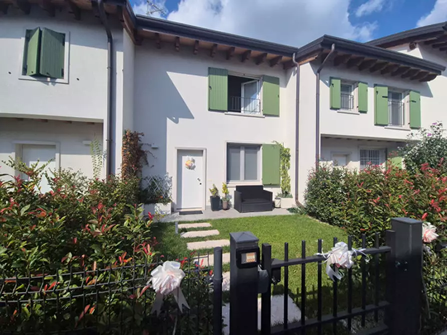 Immagine 25 di Villetta a schiera in vendita  in Via Canova a Sona