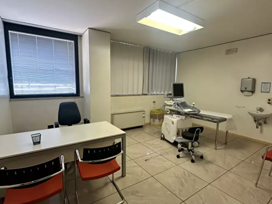 Immagine 5 di Ufficio in affitto  in Viale Ancona a Venezia