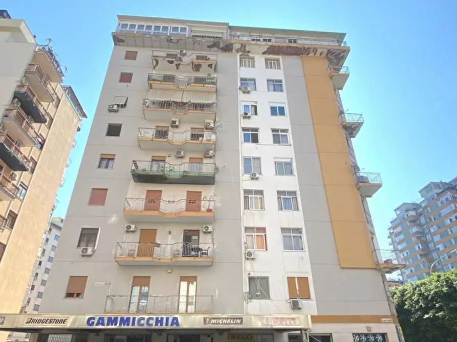 Immagine 15 di Appartamento in vendita  in Via Ammiraglio Rizzo a Palermo