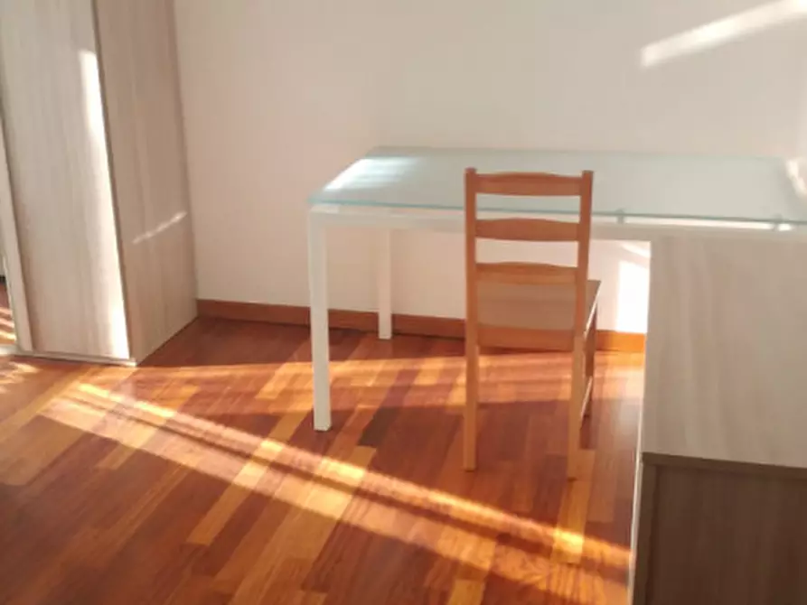 Immagine 5 di Camera in affitto  in Viale Ungheria 19 a Milano