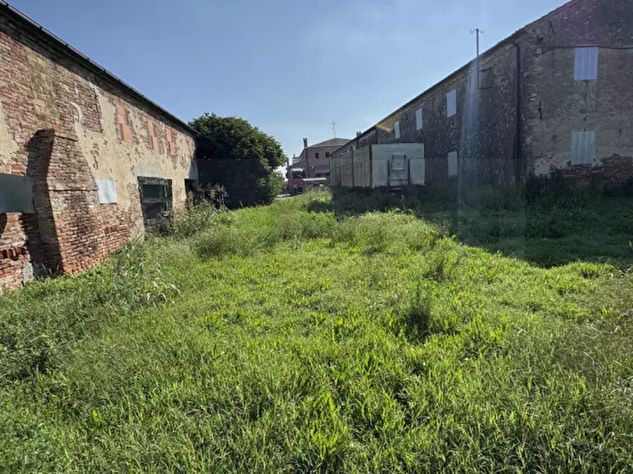 Immagine 9 di Rustico / casale in vendita  in Via Leonardo da Vinci a Cona