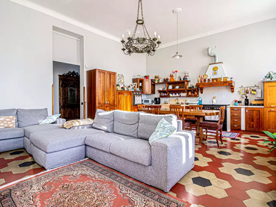 Immagine 2 di Villa in vendita  in via ninnella a Vernate