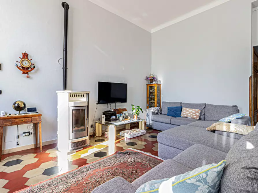 Immagine 4 di Villa in vendita  in via ninnella a Vernate