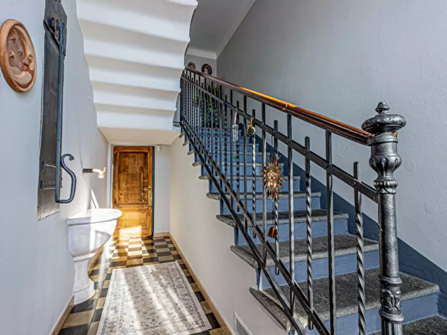 Immagine 11 di Villa in vendita  in via ninnella a Vernate