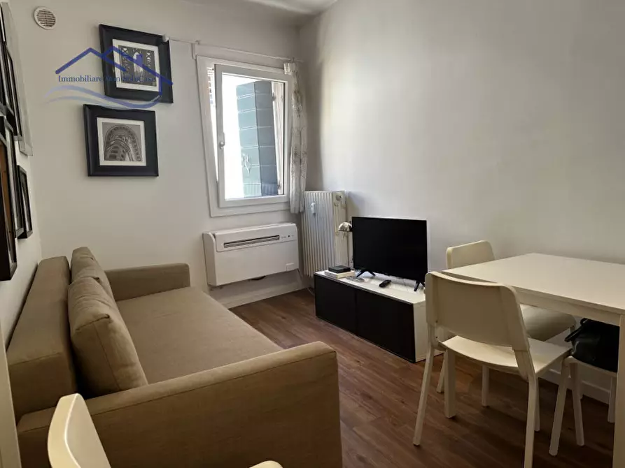 Immagine 3 di Appartamento in vendita  in via rolando da piazzola a Padova