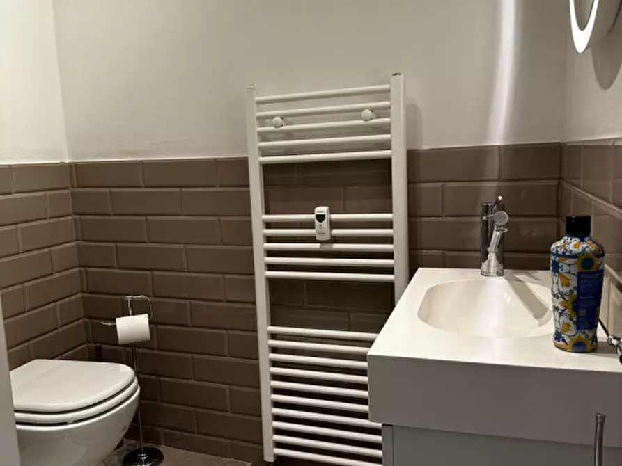 Immagine 14 di Appartamento in vendita  in via rolando da piazzola a Padova