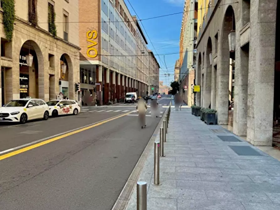 Immagine 7 di Attività commerciale in vendita  in Via Giuseppe Mazzini a Parma