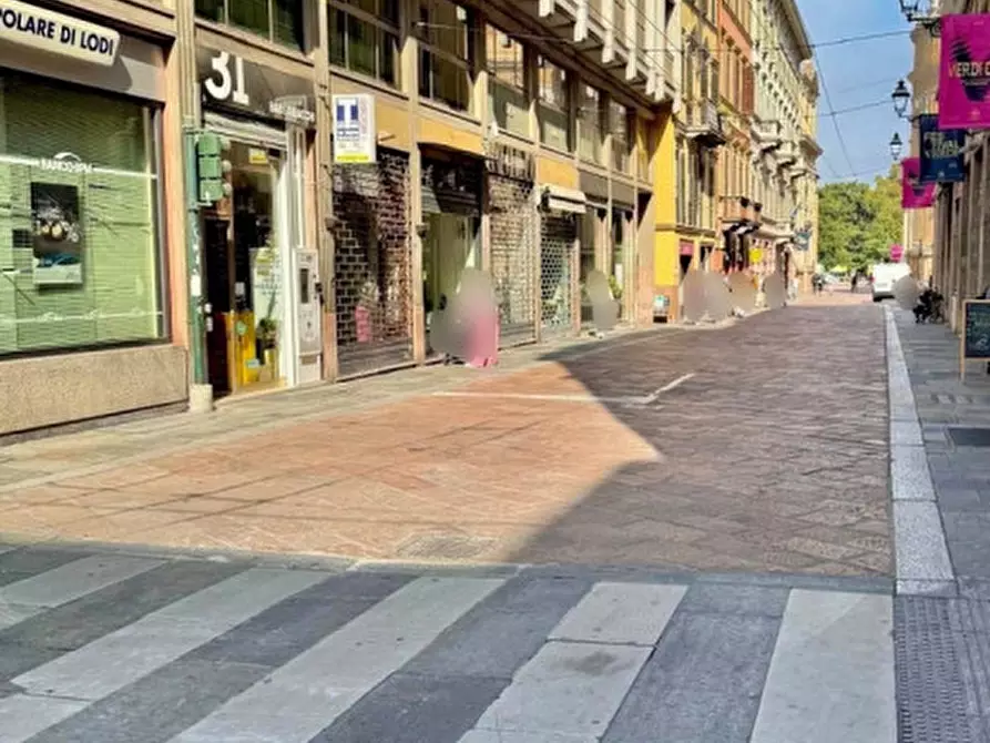 Immagine 8 di Attività commerciale in vendita  in Via Giuseppe Mazzini a Parma