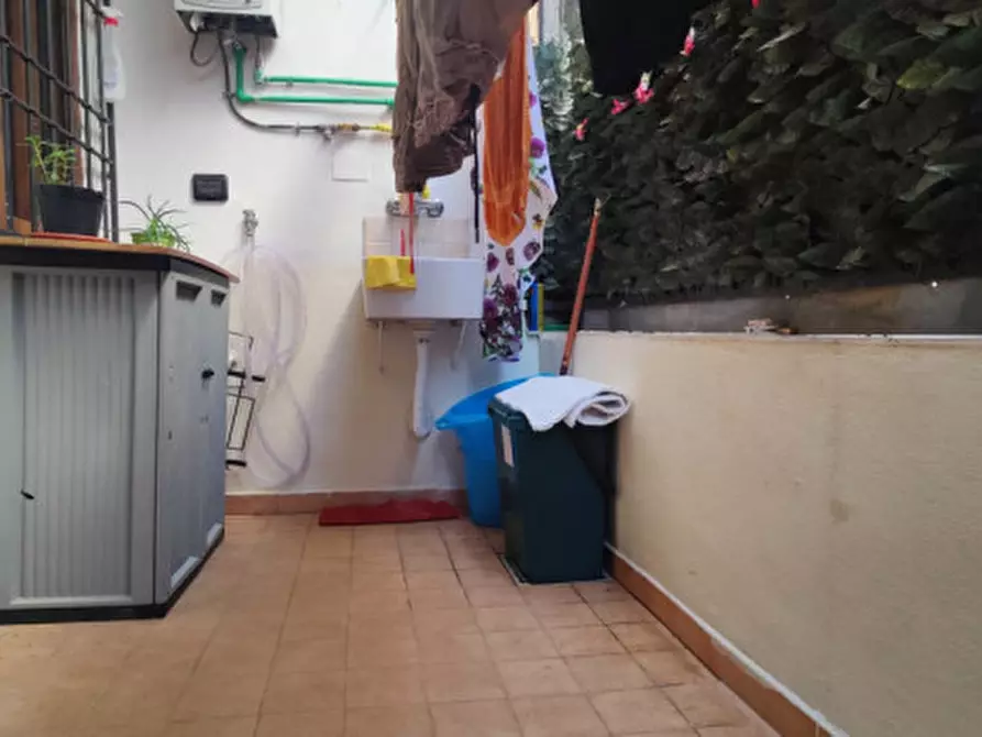 Immagine 12 di Appartamento in vendita  in via Accarino a Eboli