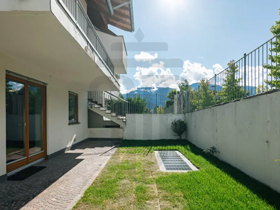 Immagine 1 di Appartamento in vendita  in In der Au a Termeno Sulla Strada Del Vino .Tramin An Der.