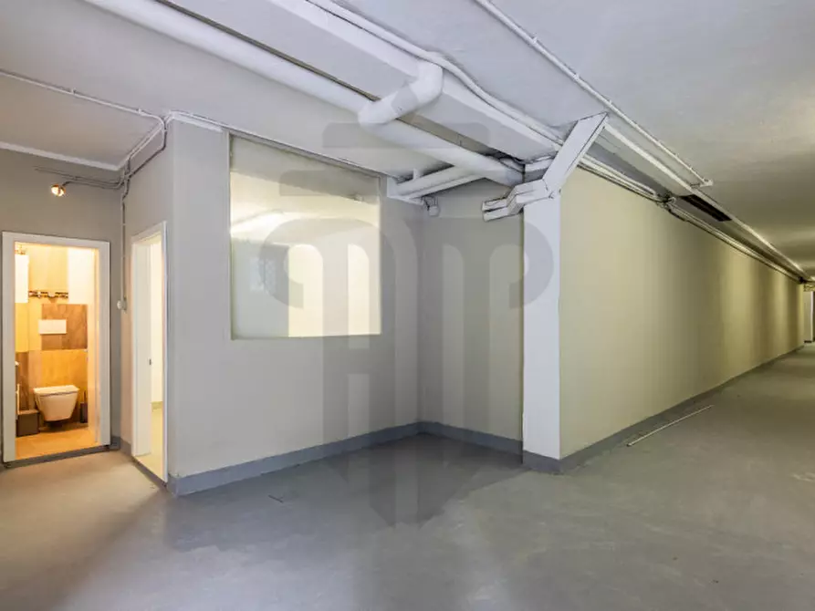 Immagine 2 di Magazzino in vendita  in Via Milano a Bolzano