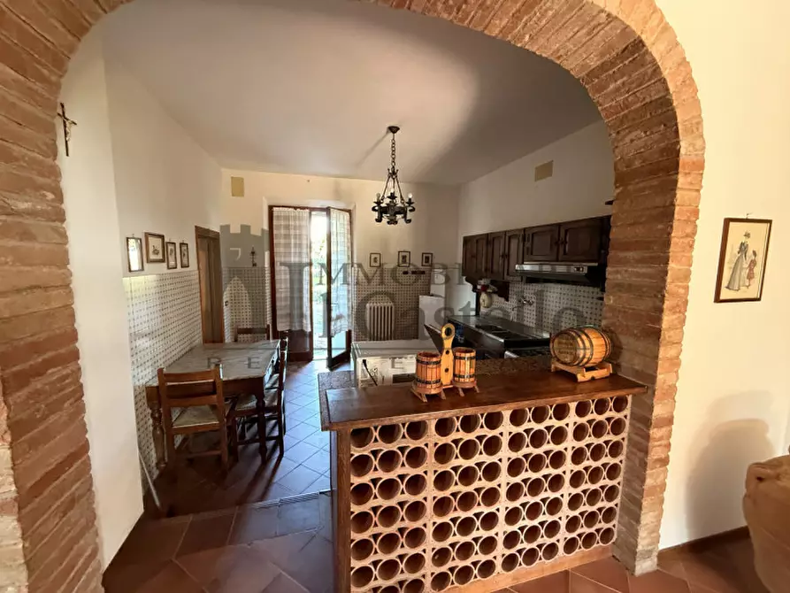 Immagine 11 di Villa in vendita  in villastrada a Castiglione Del Lago