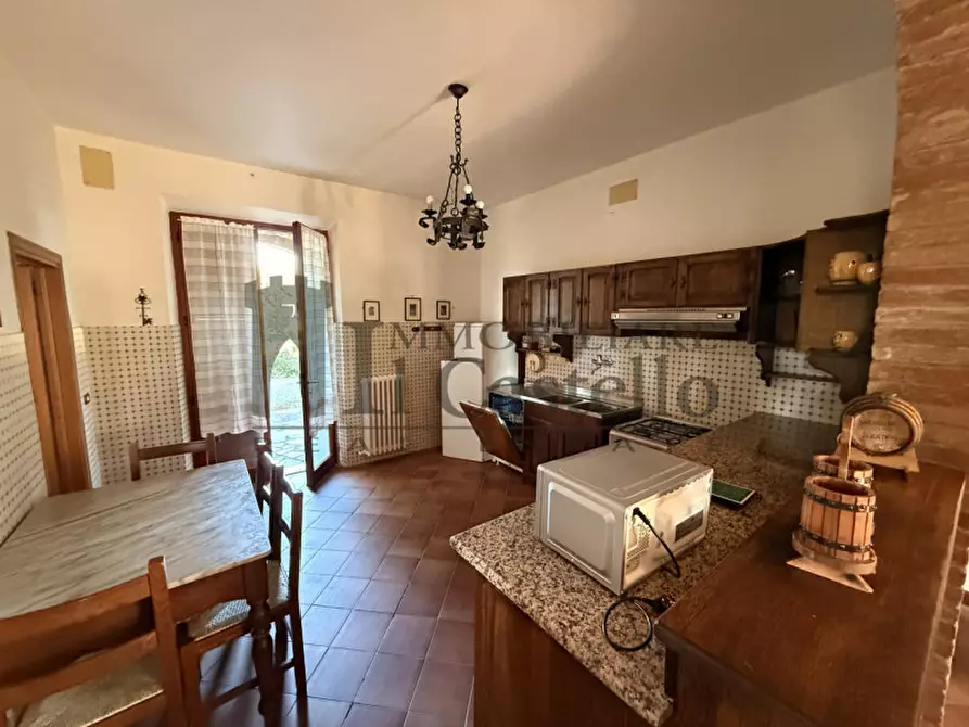 Immagine 25 di Villa in vendita  in villastrada a Castiglione Del Lago